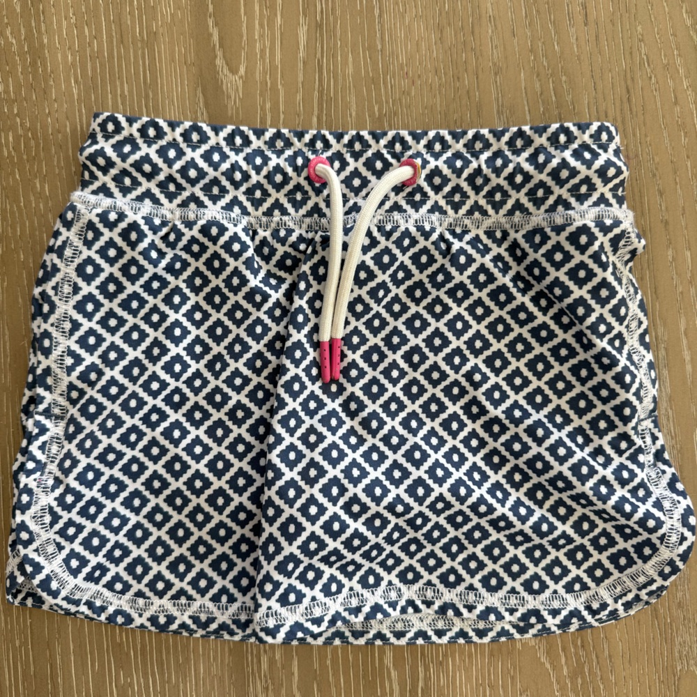 Vineyard Vines Blue and White Patterned Skort